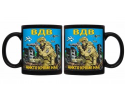 Черная керамическая кружка ВДВ 