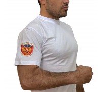 Белая футболка с термотрансфером Russia на рукаве