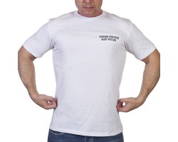 Белая футболка с вышивкой 