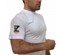 Белая футболка Z с авторским трансфером на рукаве