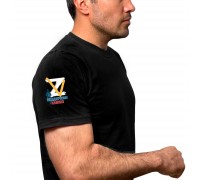 Чёрная футболка с термоаппликацией ZV на рукаве