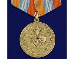 Латунная медаль ГКЧС-МЧС с изображением средней эмблемы Министерства по чрезвычайным ситуациям №347 (96)