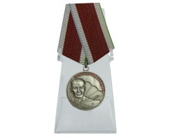 Медаль Маргелова на подставке
