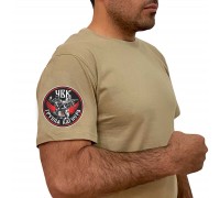 Песочная мужская футболка с термотрансфером 