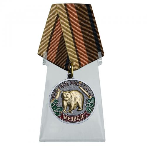 Медаль "Медведь" (Меткий выстрел) на подставке