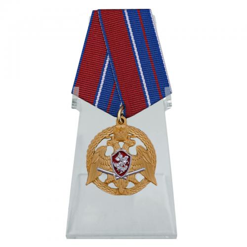 Медаль "За проявленную доблесть" 1 степени на подставке