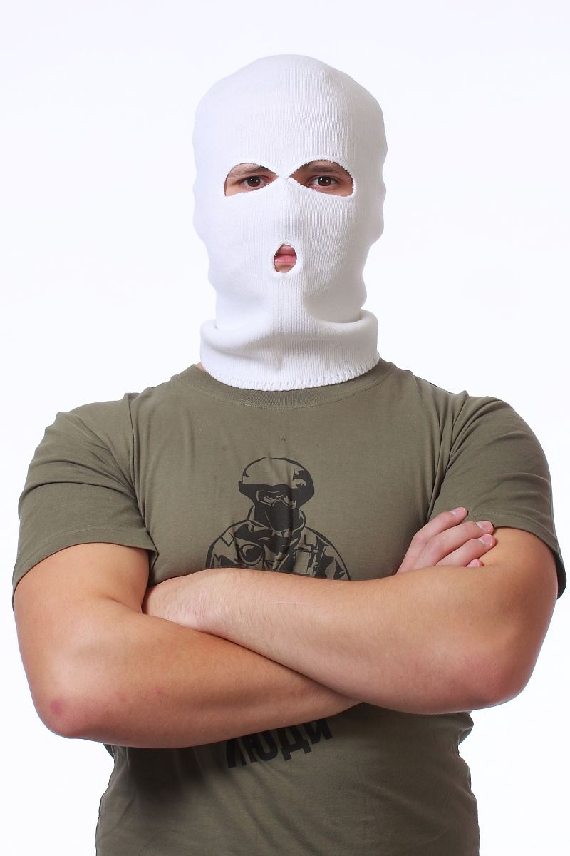 Балаклава метан текст. Маска Балаклава омоновская белая. Бандитская маска. Бандиты в масках. Бандит в белой маске.
